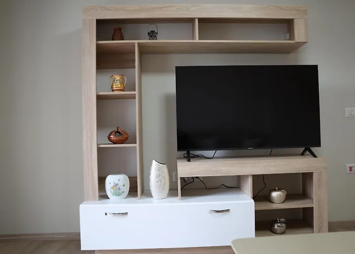 Cozy Corner Apartment